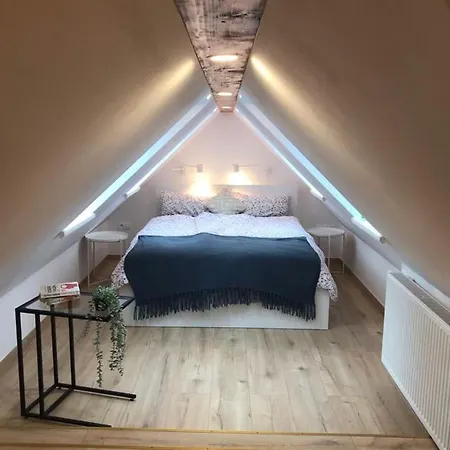 39 Apartament *