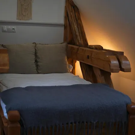 Apartament 39 *